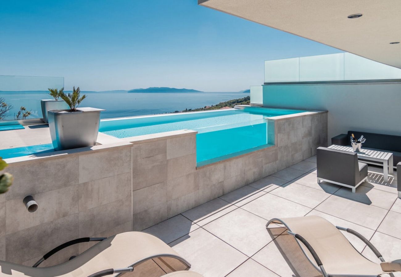 Villa in Opatija - Villa The Boat for 6+2 near Opatija with sea view & infinity pool at balcony