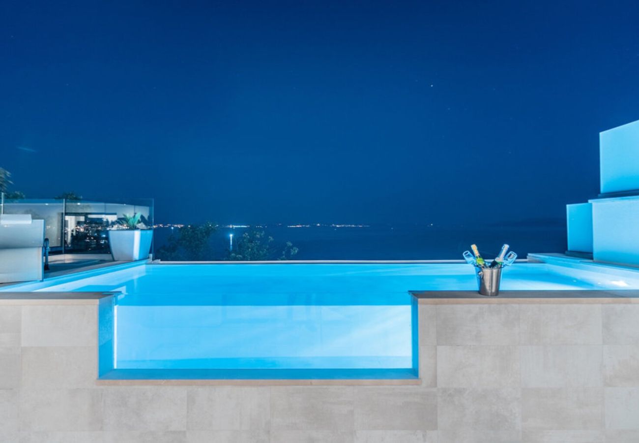 Villa in Opatija - Villa The Boat for 6+2 near Opatija with sea view & infinity pool at balcony