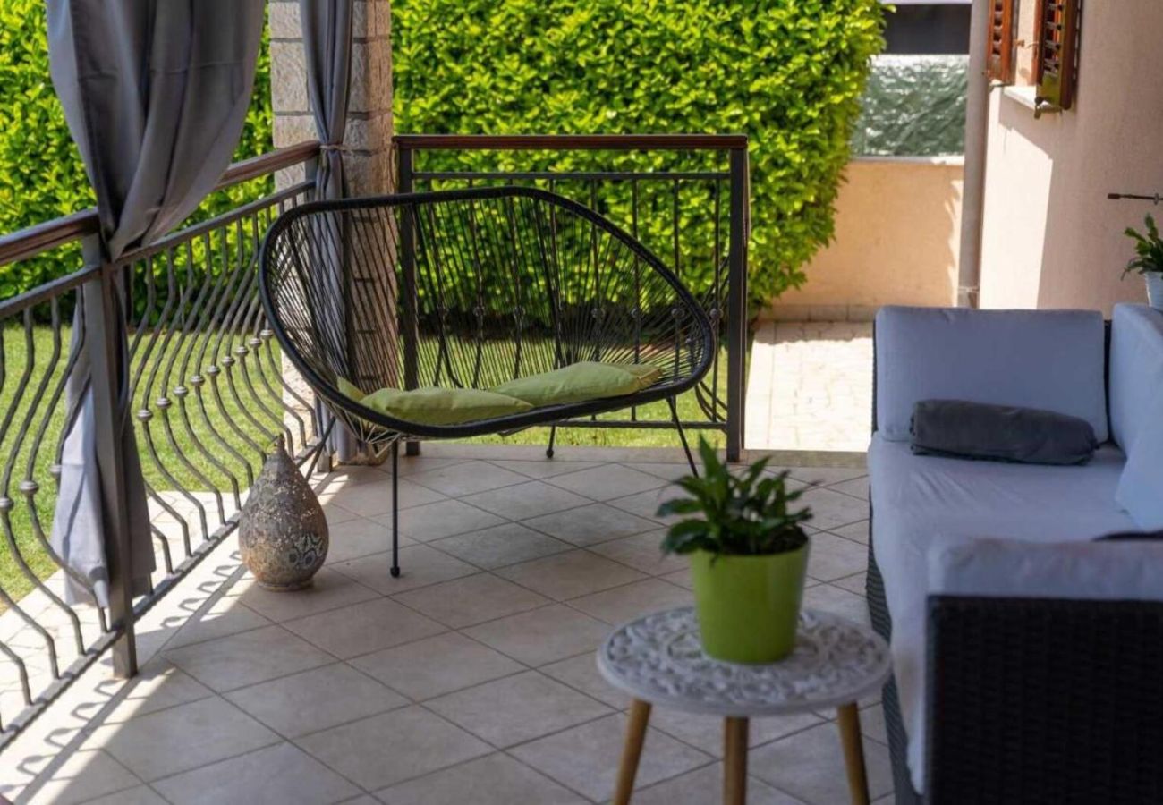 Villa in Porec - Villa Mia & Iva for 6 people near Poreč with private pool and pet friendly