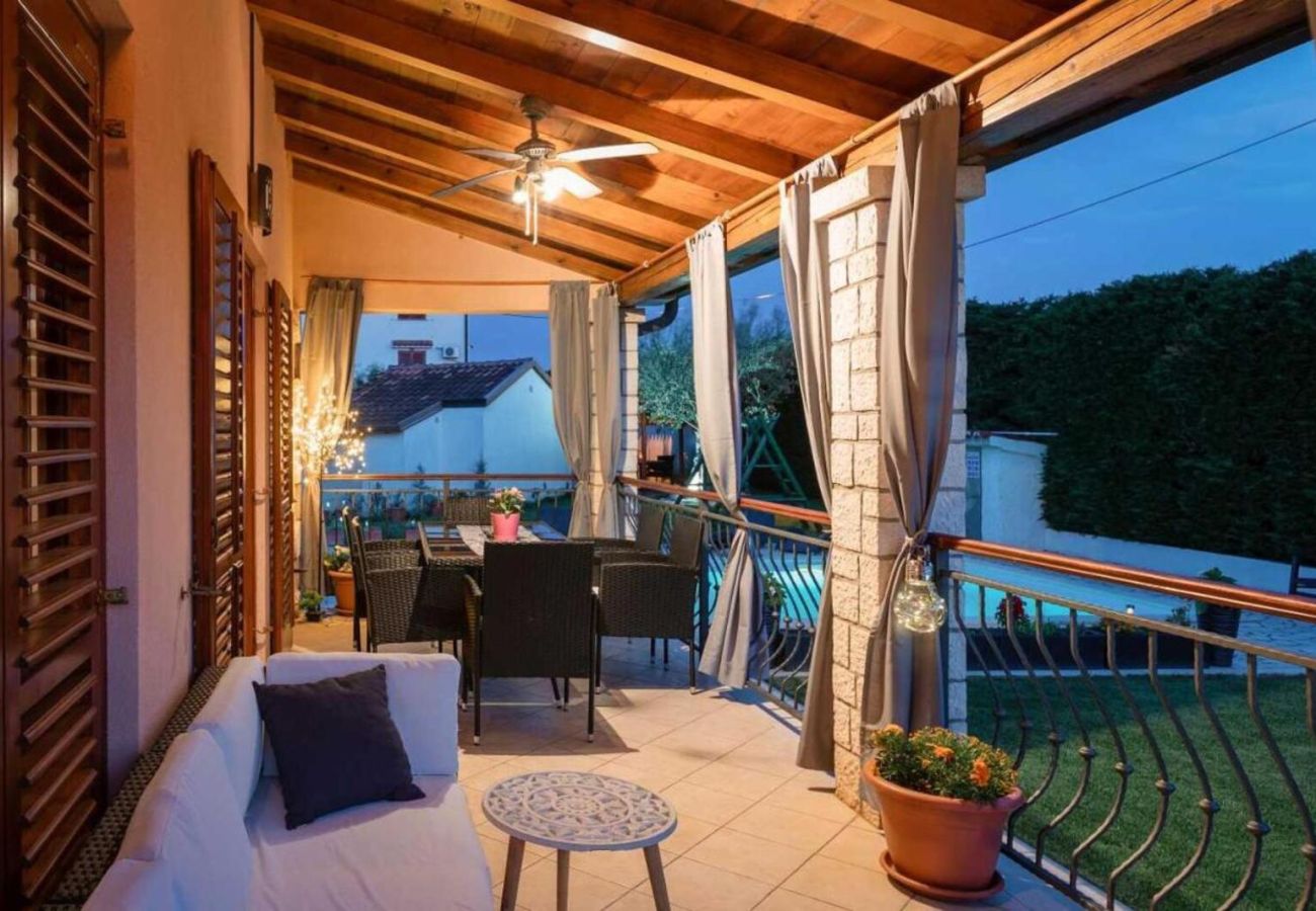 Villa in Porec - Villa Mia & Iva for 6 people near Poreč with private pool and pet friendly