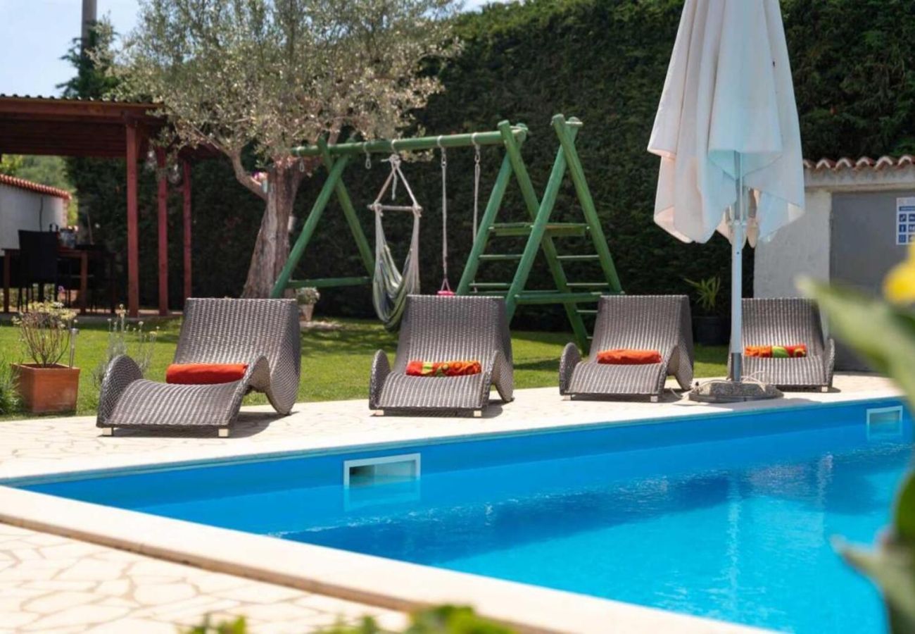 Villa in Porec - Villa Mia & Iva for 6 people near Poreč with private pool and pet friendly