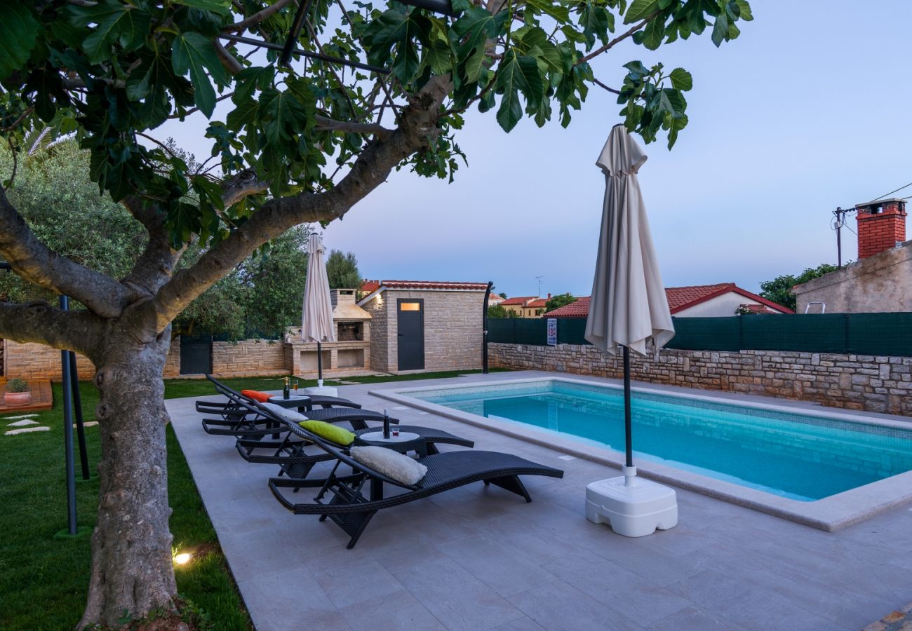 Villa a Galižana - Villa Pietra for 6 people near Fažana with sea view - children playground & pet friendly