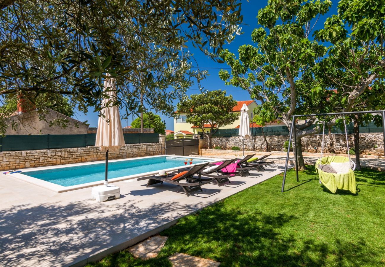 Villa a Galižana - Villa Pietra for 6 people near Fažana with sea view - children playground & pet friendly