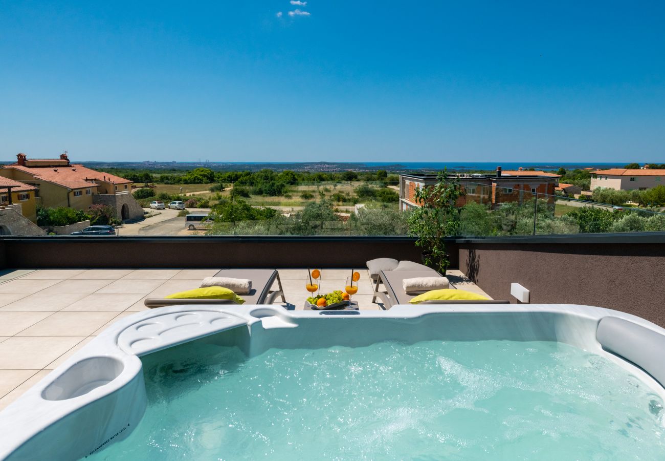 Villa a Vodnjan - Villa Arestea in Vodnjan with sea view, wellness & playground