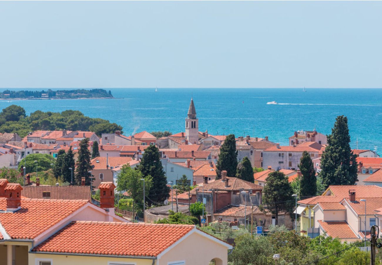 Villa a Fažana - Villa Bellatrix in Fažana with beach front and sea view