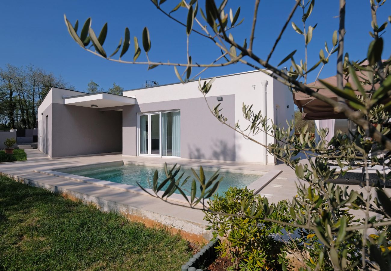 Villa a Barban - Villa Dobranka with Fitness and Pool Heating only 3 km from the Beach