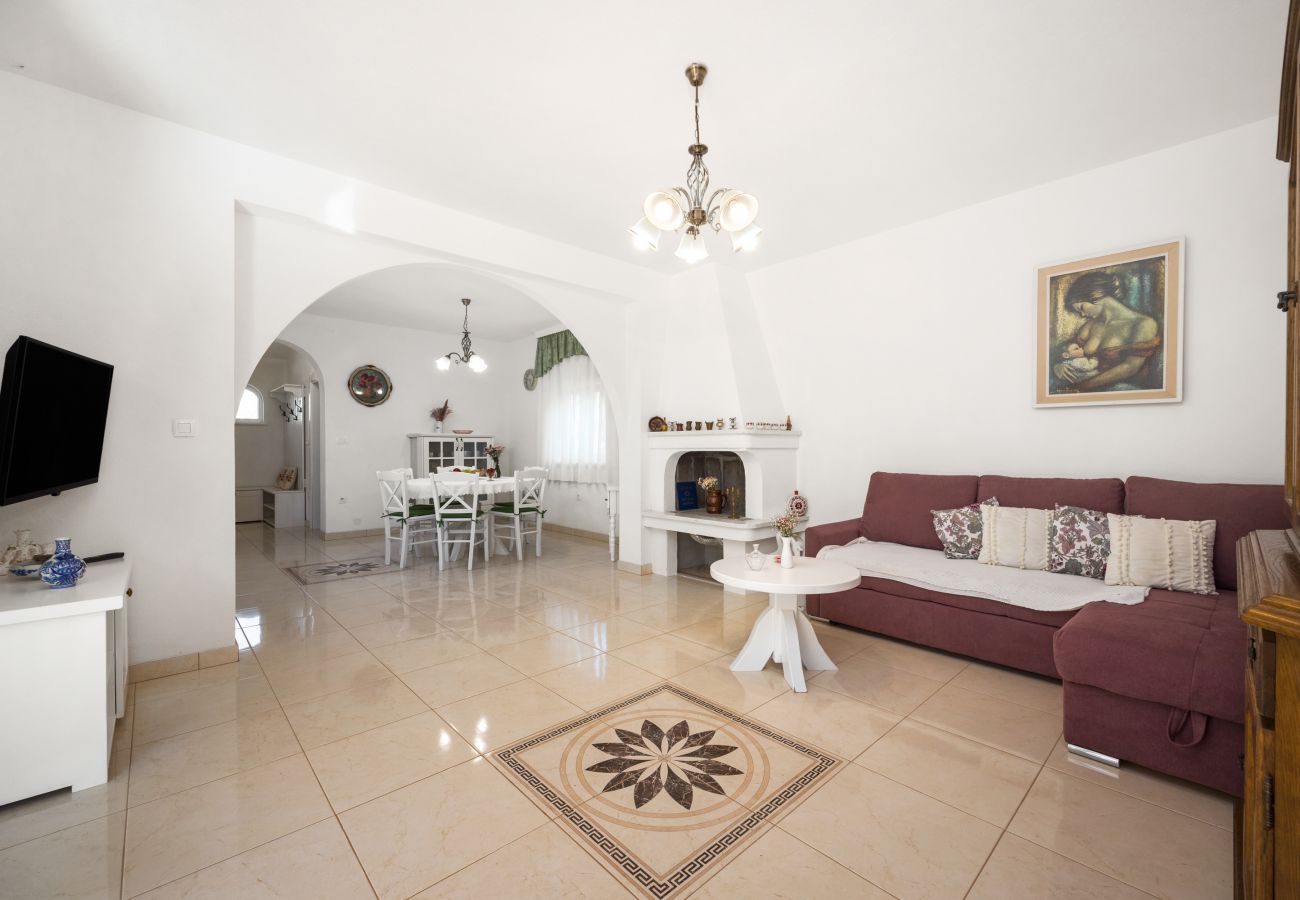 Villa a Medulin - Villa Laura in Medulin for 8 persons only 1.5 km from the beach