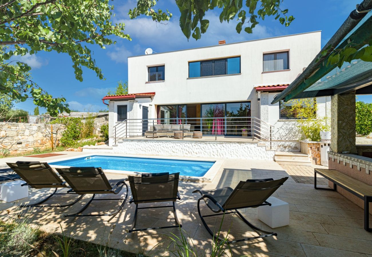 Villa a Šegotici - Villa Lelaina near Pula with private Pool and 3 km from the beach