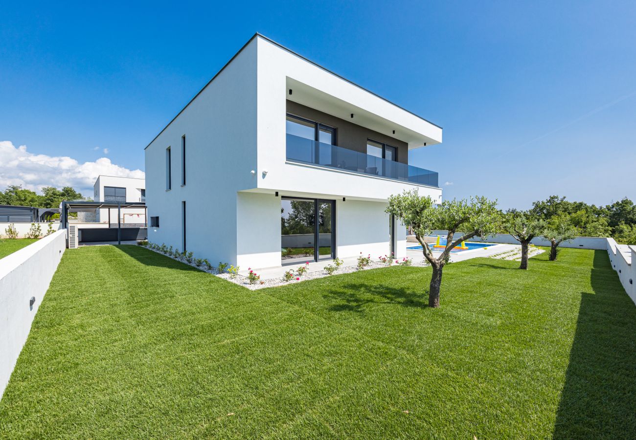 Villa a Juršici - Villa MaEm in Central Istria for families with Sauna, Whirlpool & Sea View