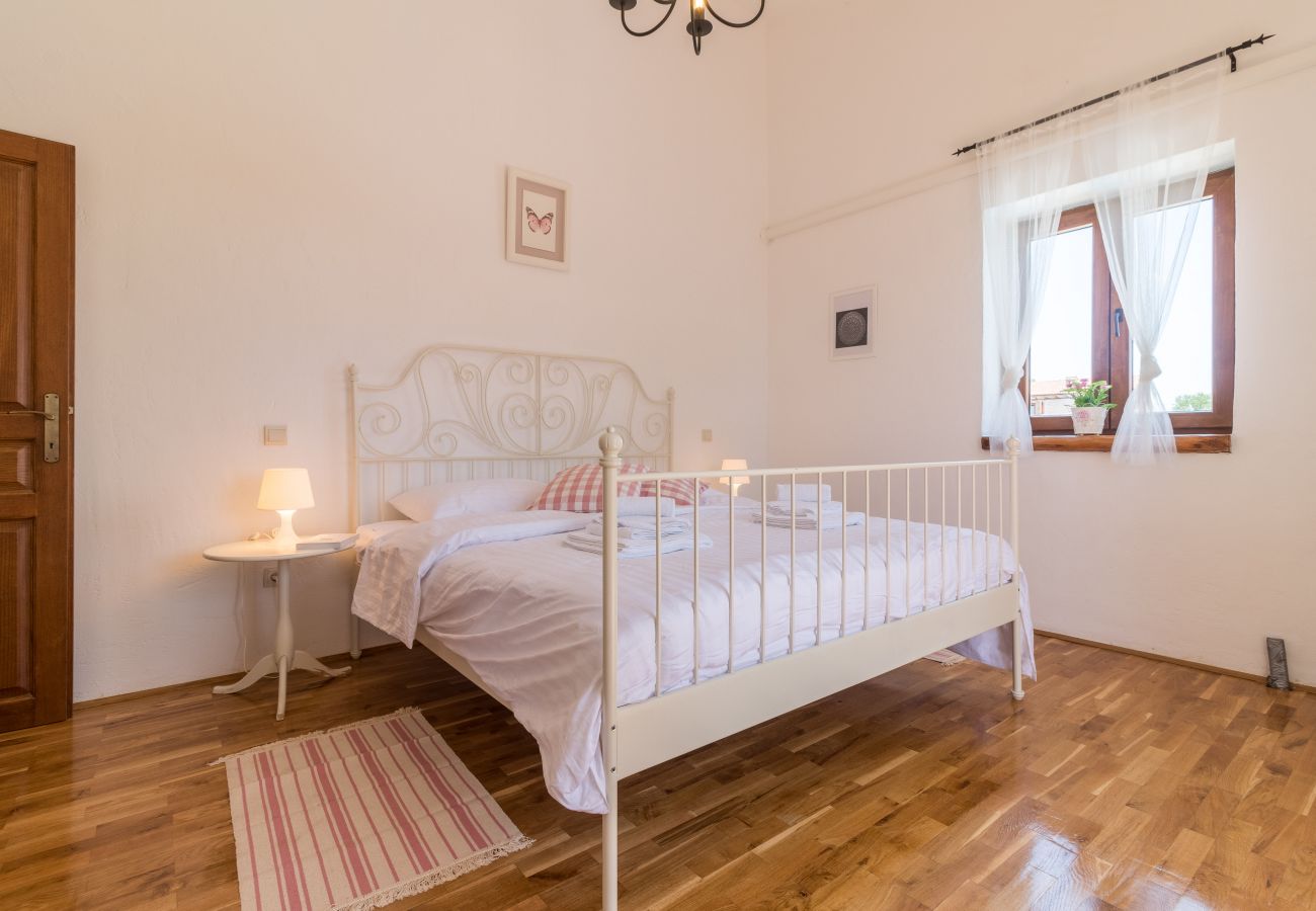 Villa a Butkovici - Villa Maja in Central Istria for families and kids in a Resort