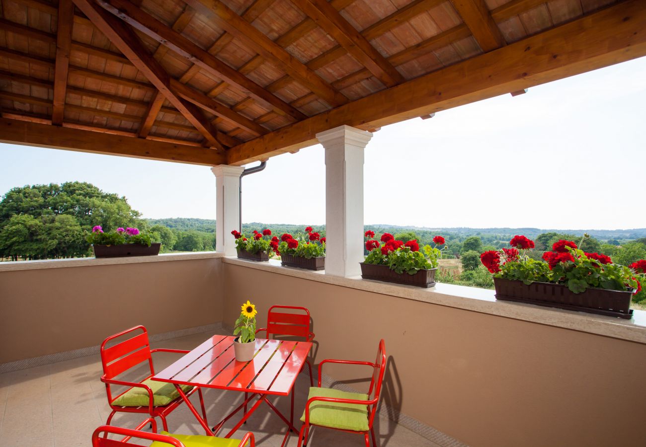 Villa a Tinjan - Villa Roza in Central Istria with large garden and playground for kids - Whirlpool