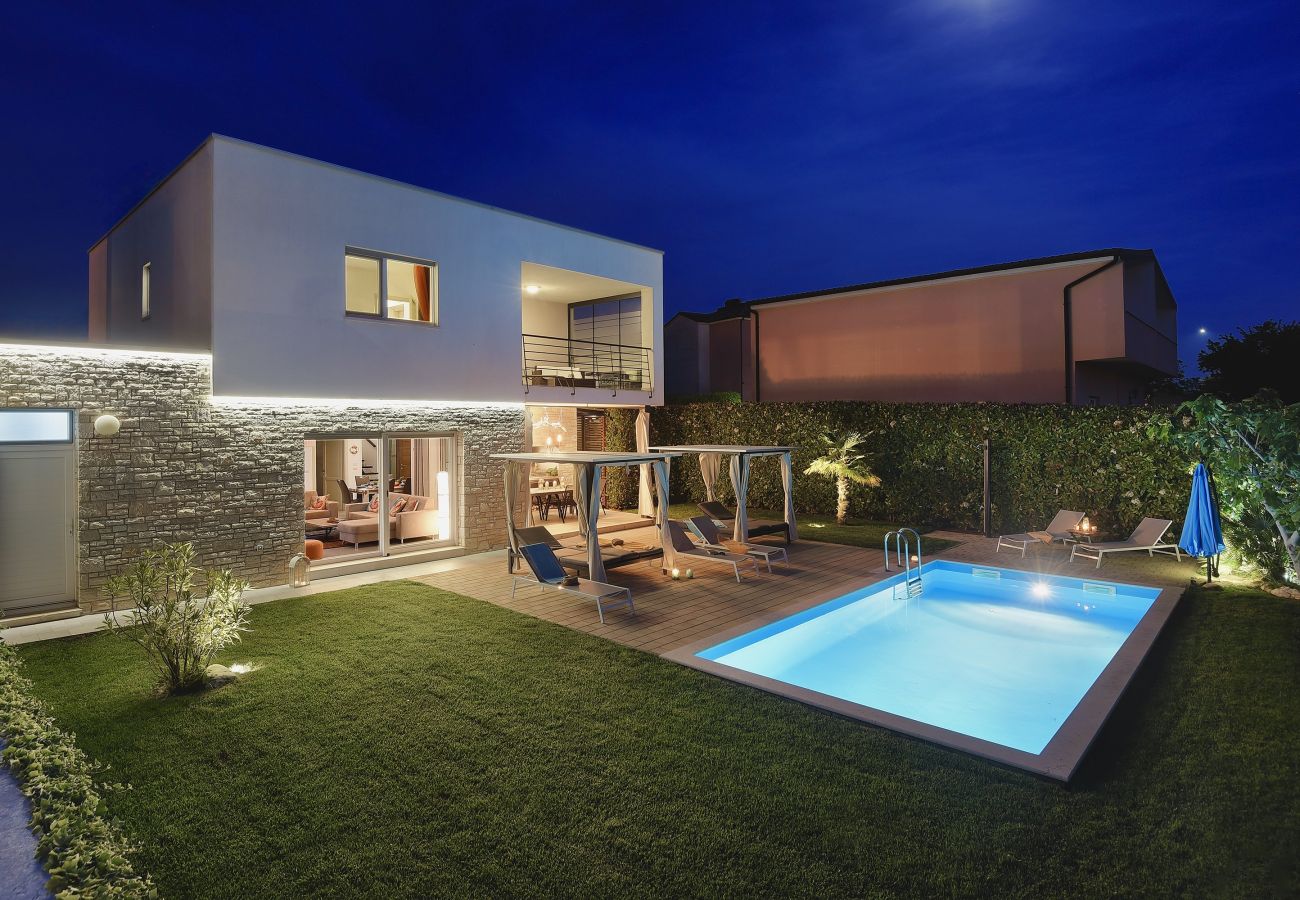 Villa a Bužinija - Villa Sky Dream for 8 persons near Novigrad