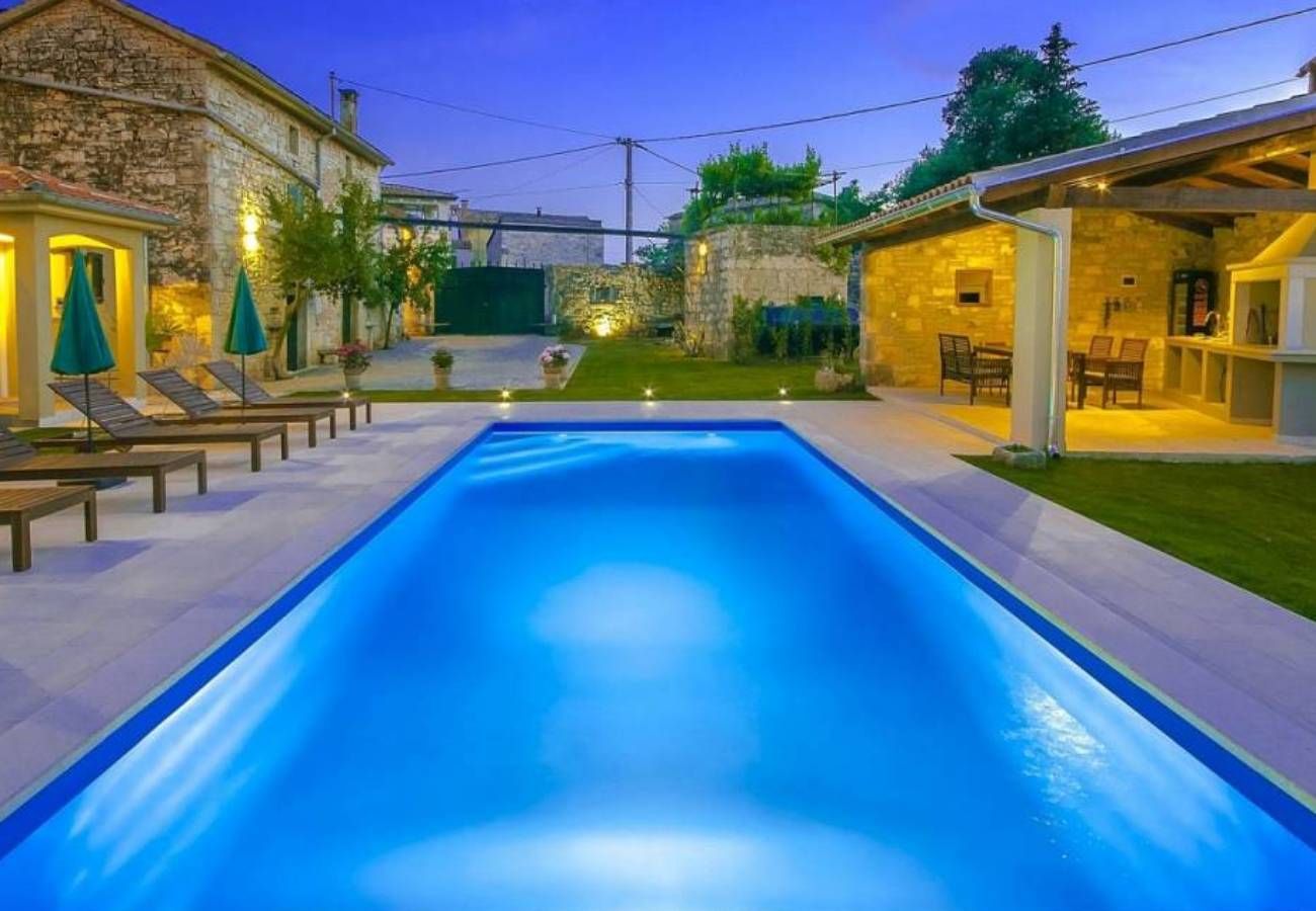 Villa a Banki - Villa Hisina near Poreč for 6 people with private swimming pool 