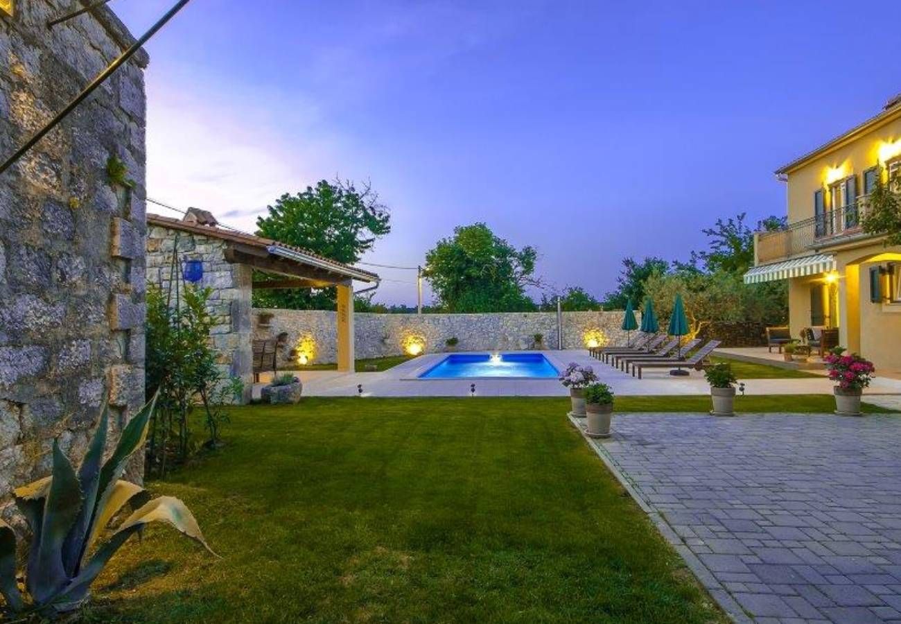 Villa a Banki - Villa Hisina near Poreč for 6 people with private swimming pool 