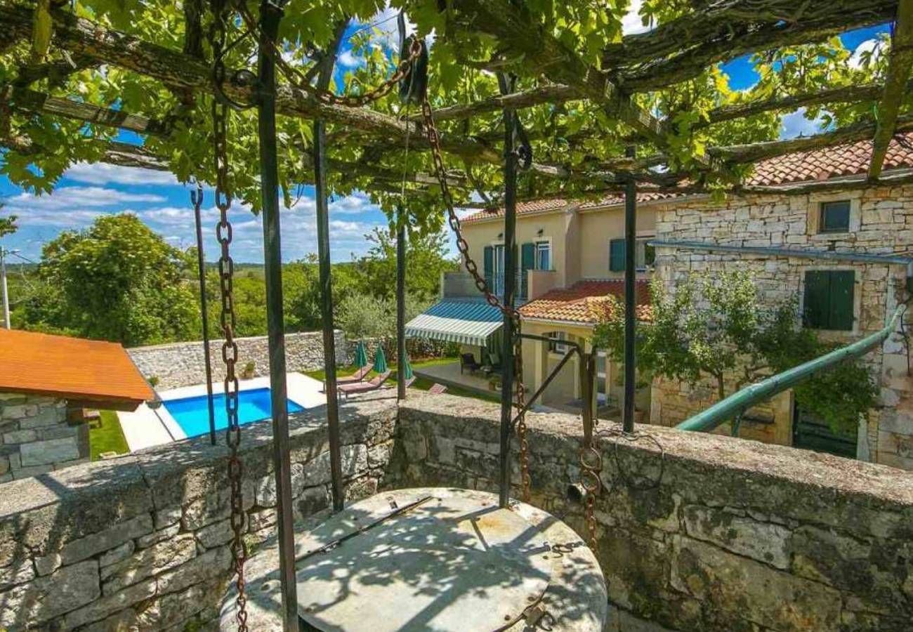 Villa a Banki - Villa Hisina near Poreč for 6 people with private swimming pool 