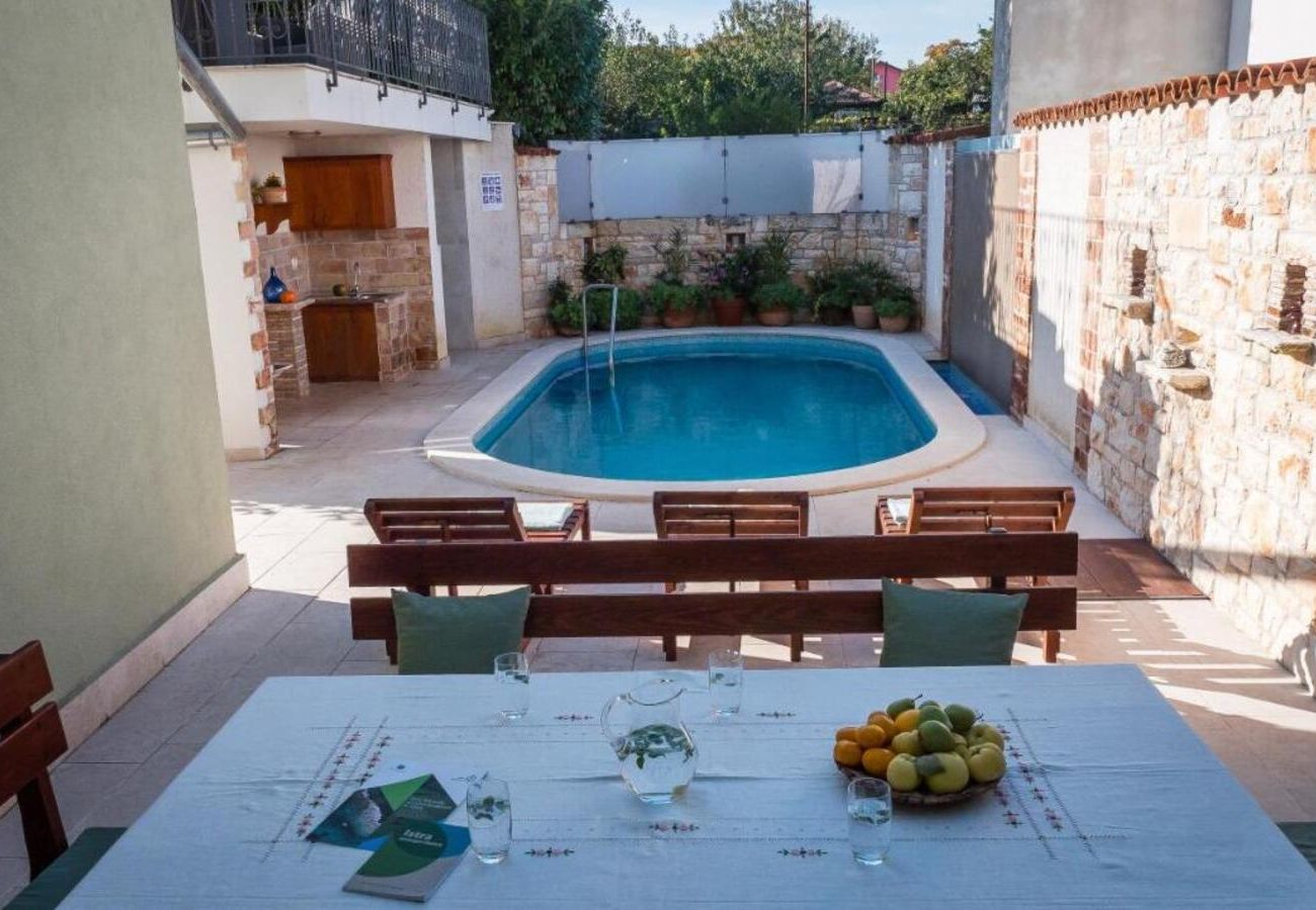 Villa a Marcana - Casa Menta near Pula - private villa for families & friends with Pool, Sauna, Fitness and Pool Heating