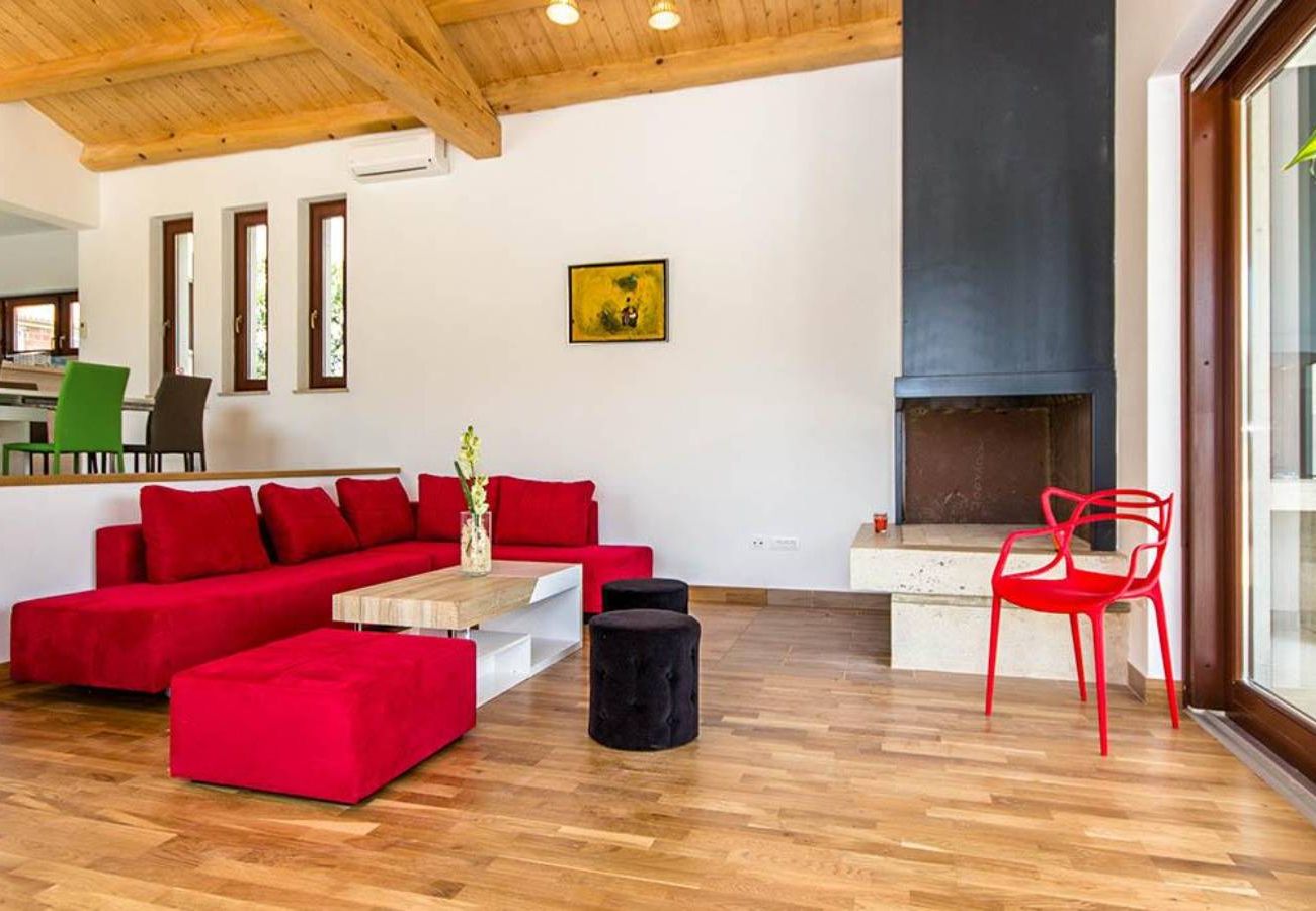 Villa a Štokovci - Villa Dora in Central Istria kids friendly with private pool and playground for 10 persons