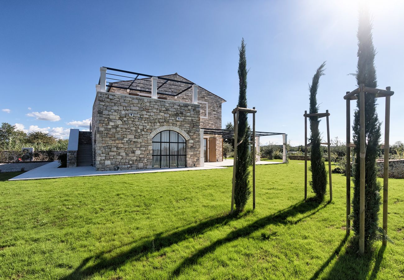 Villa a Umag - Stancija Katarina di Maladel in Umag with wellness, sea view and 2 km from the beach