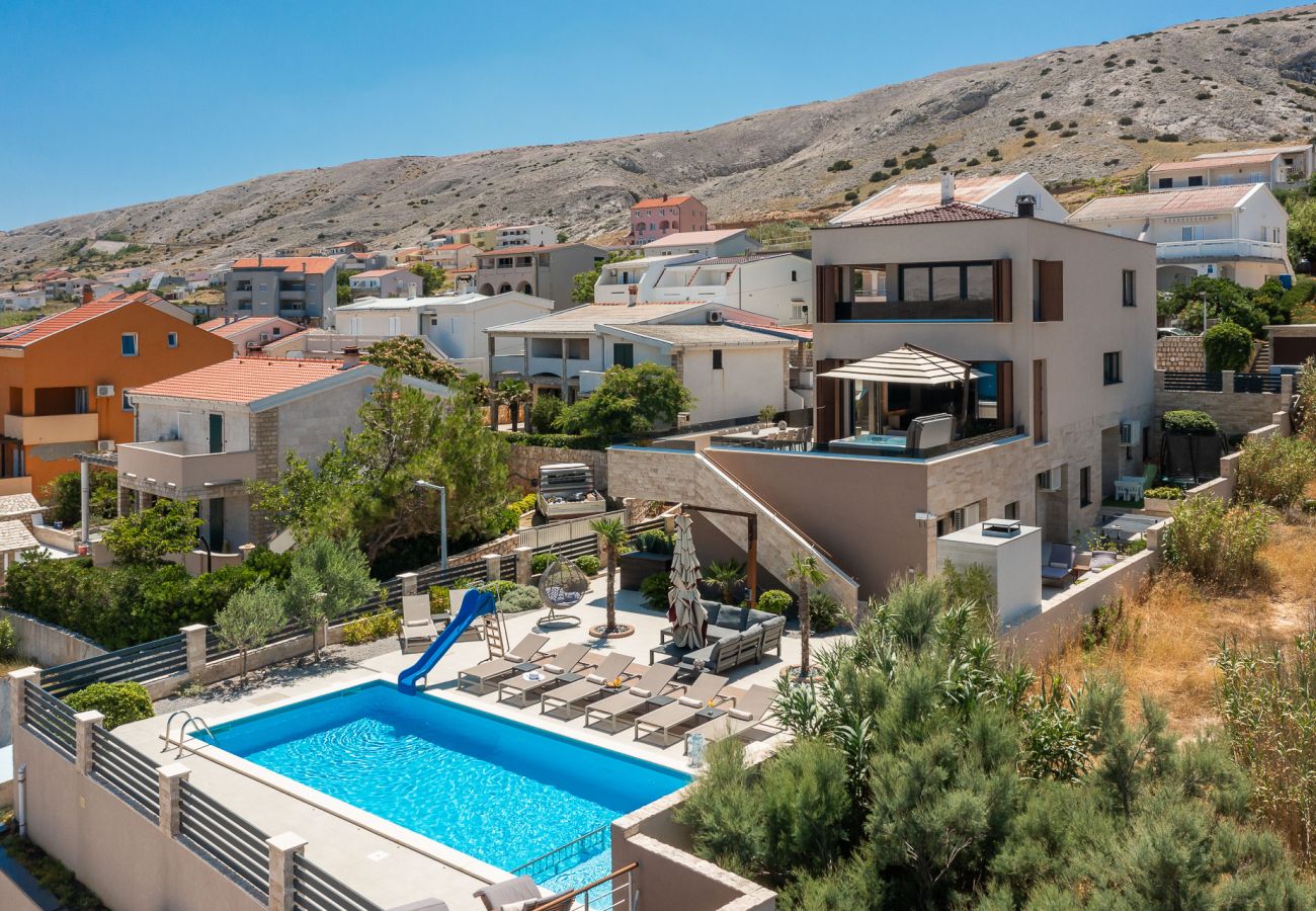 Villa a Pag - Villa Emma on Island Pag for 14 persons with sea view, wellness & pool heating