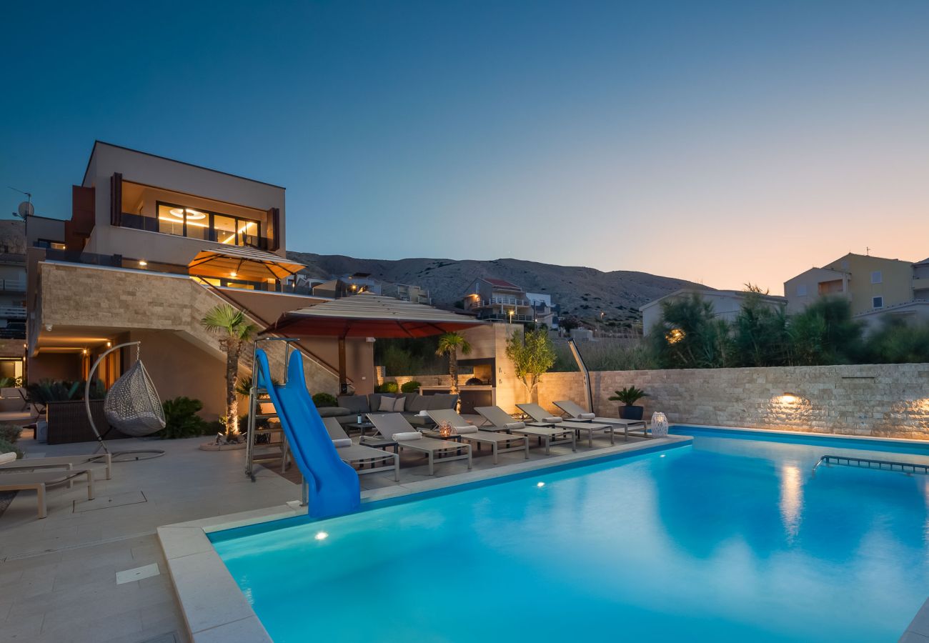 Villa a Pag - Villa Emma on Island Pag for 14 persons with sea view, wellness & pool heating