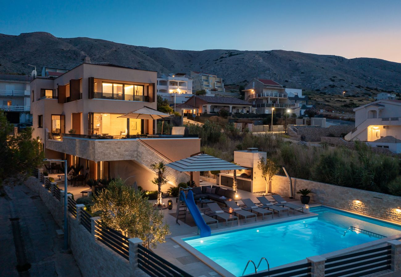 Villa a Pag - Villa Emma on Island Pag for 14 persons with sea view, wellness & pool heating