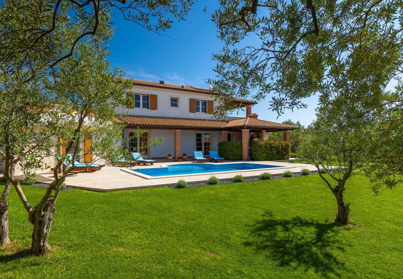 Villa a Peruški - Villa Loverka near Pula only 3 km from the beach with sea view