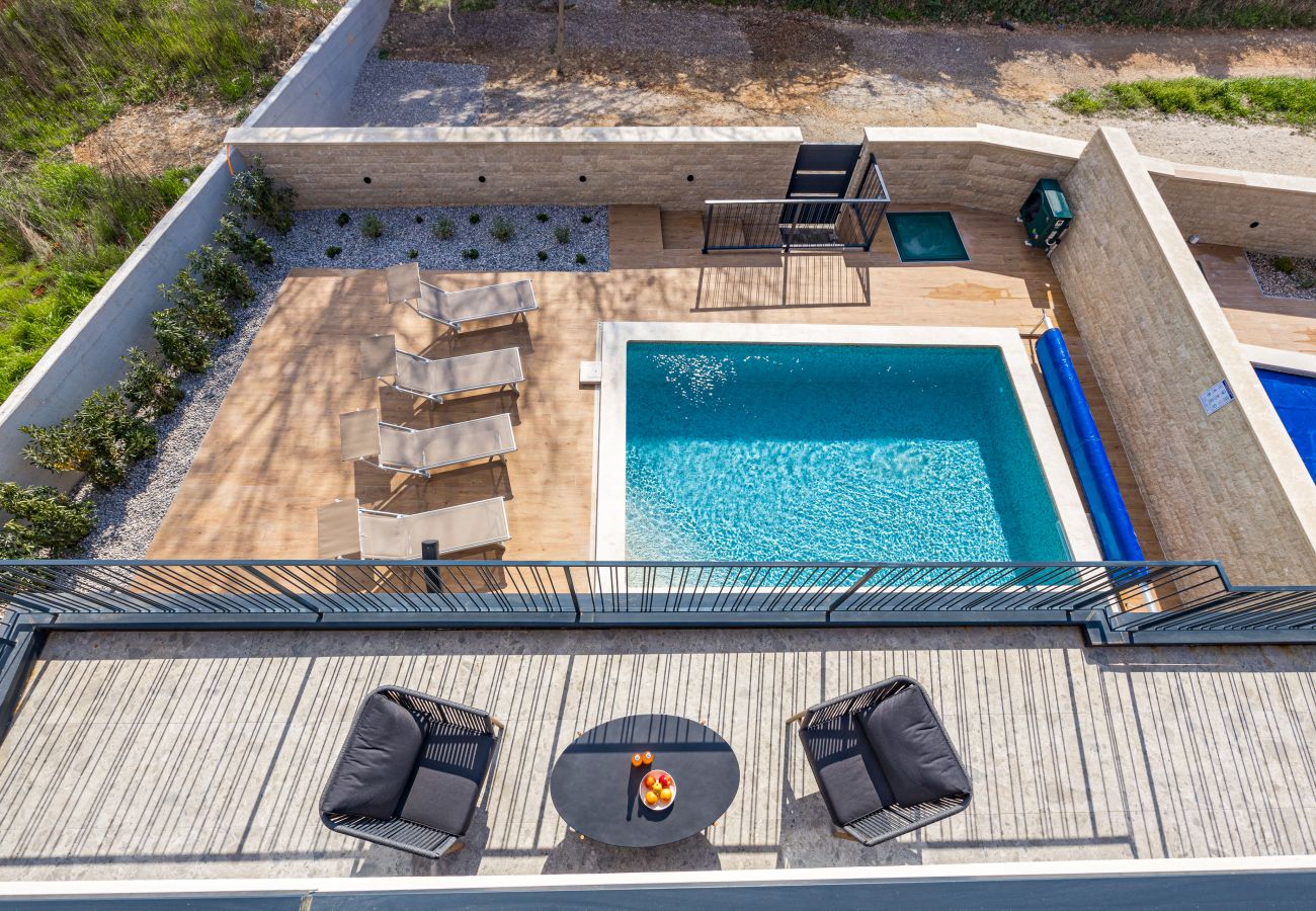 Villa a Medulin - Villa Bay I near Medulin for 9 people with heated pool - playground & whirpool only 100 meters from the beach - pet friendly