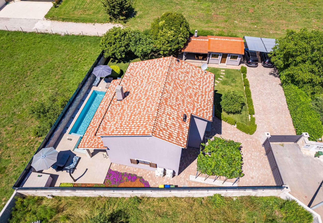 Villa a Jadreški - Villa Roma near Pula for 6 people with private pool 