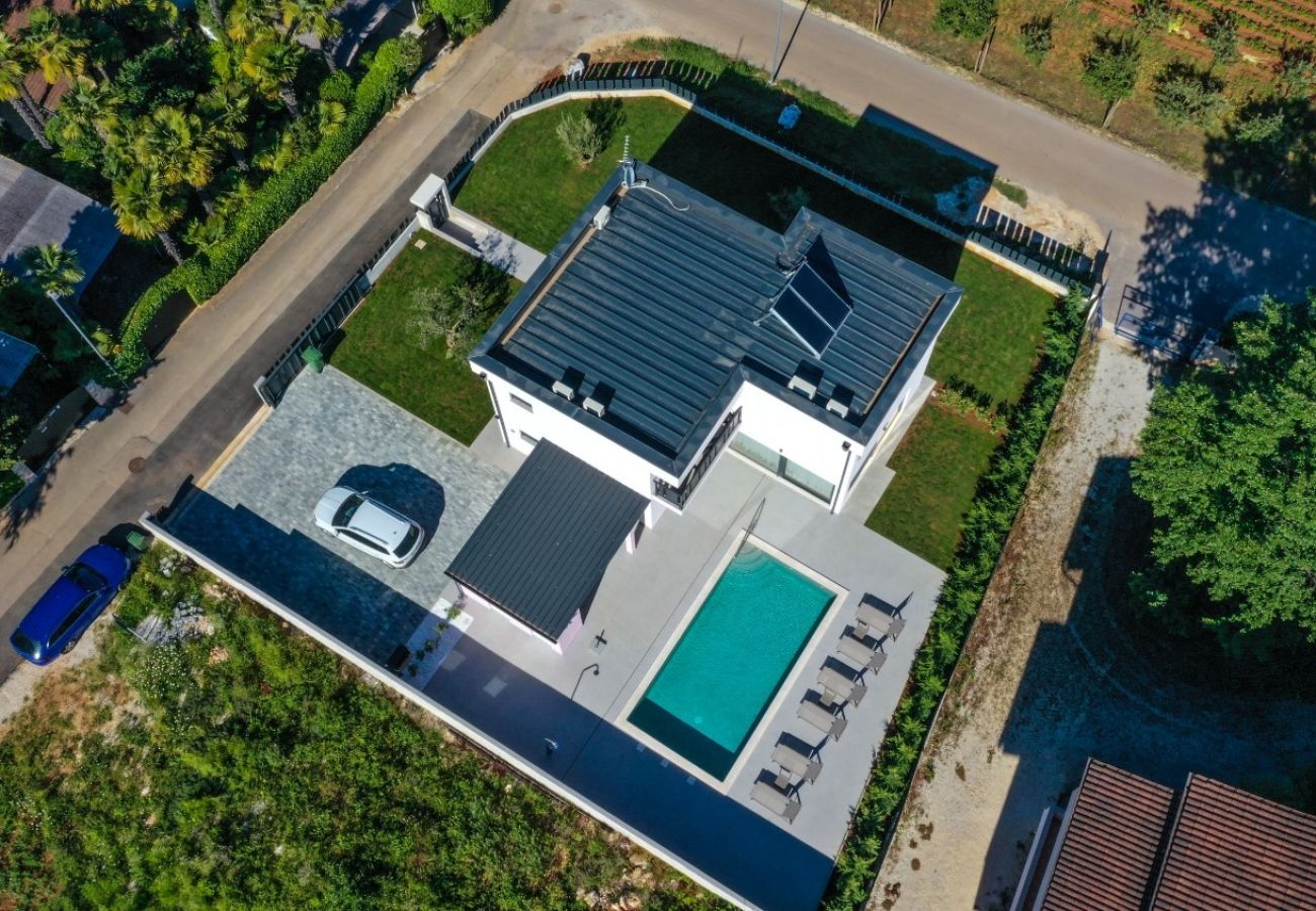 Villa a Porec - Villa Jacky in Poreč for 8 people with private pool just 900 meters from sea