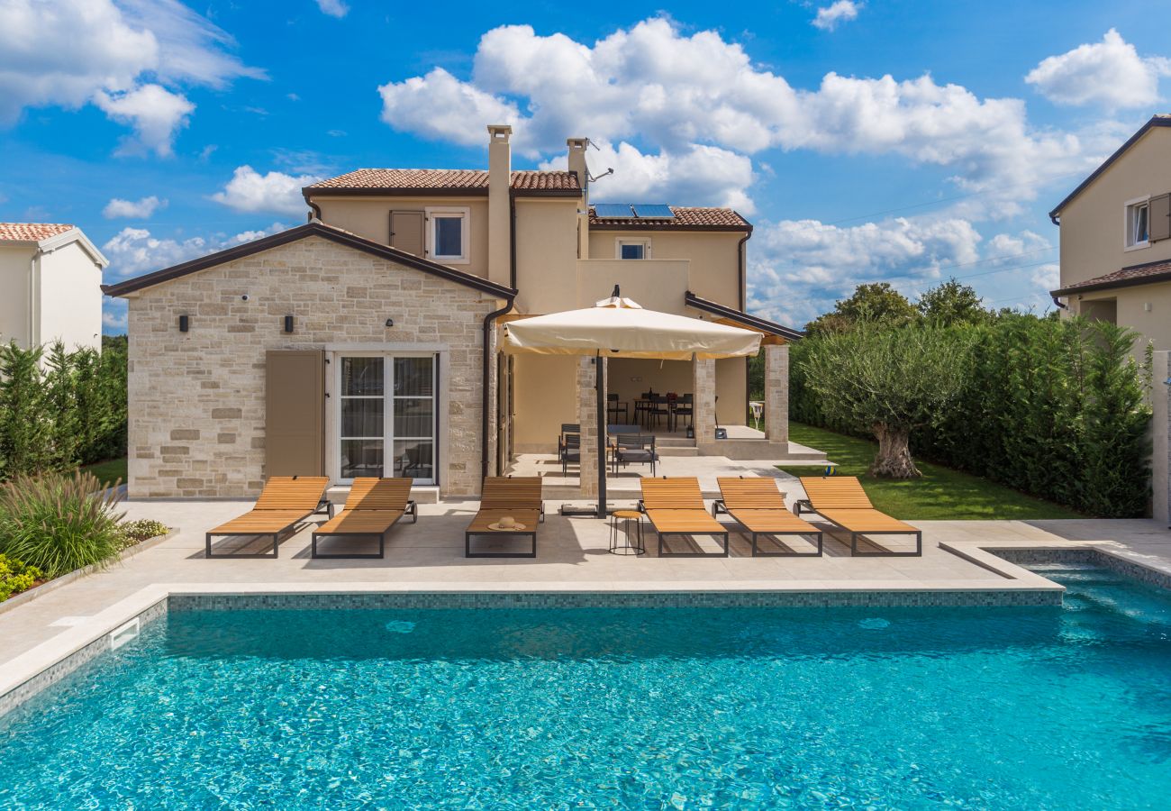 Villa a Tar - Villa No18 near Poreč for 6 people with heated pool