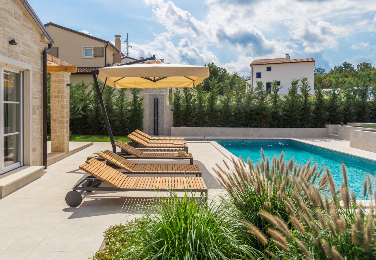 Villa a Tar - Villa No18 near Poreč for 6 people with heated pool