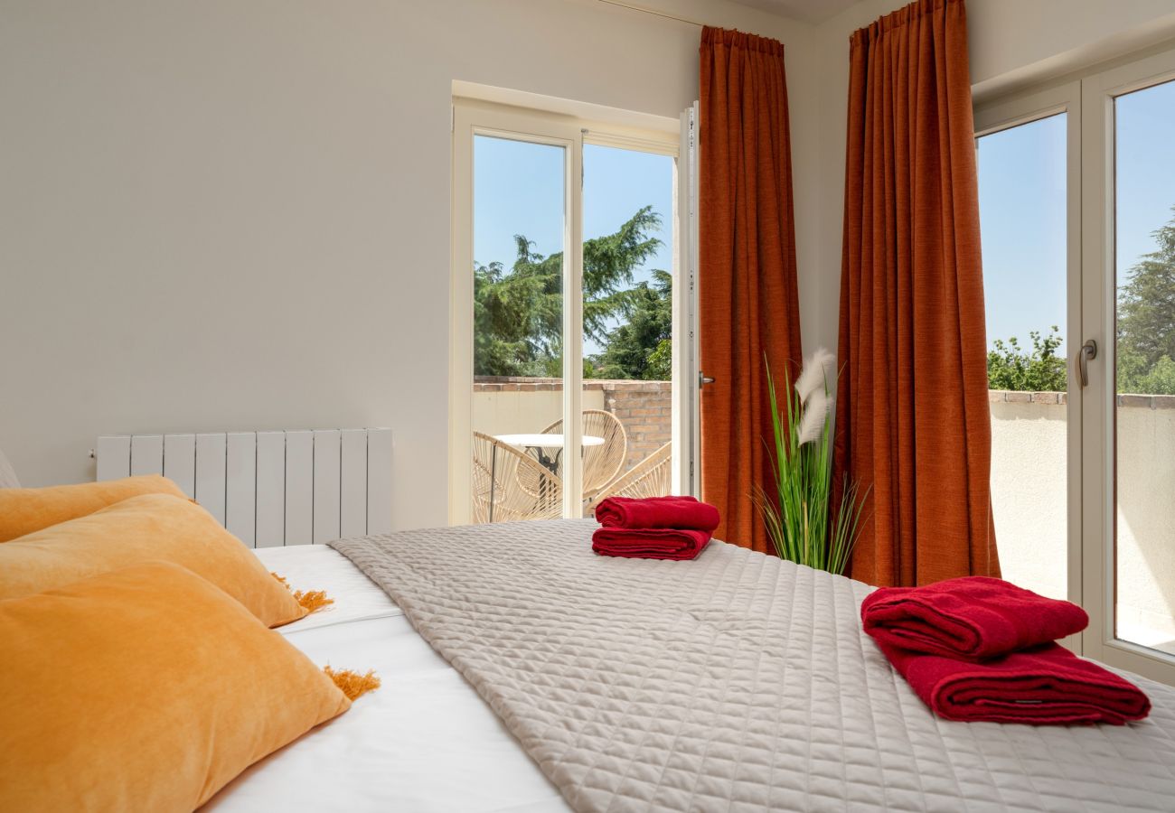 Villa a Porec - Luxury Villa Lionea in Poreč for 10 people with sea view & private pool 