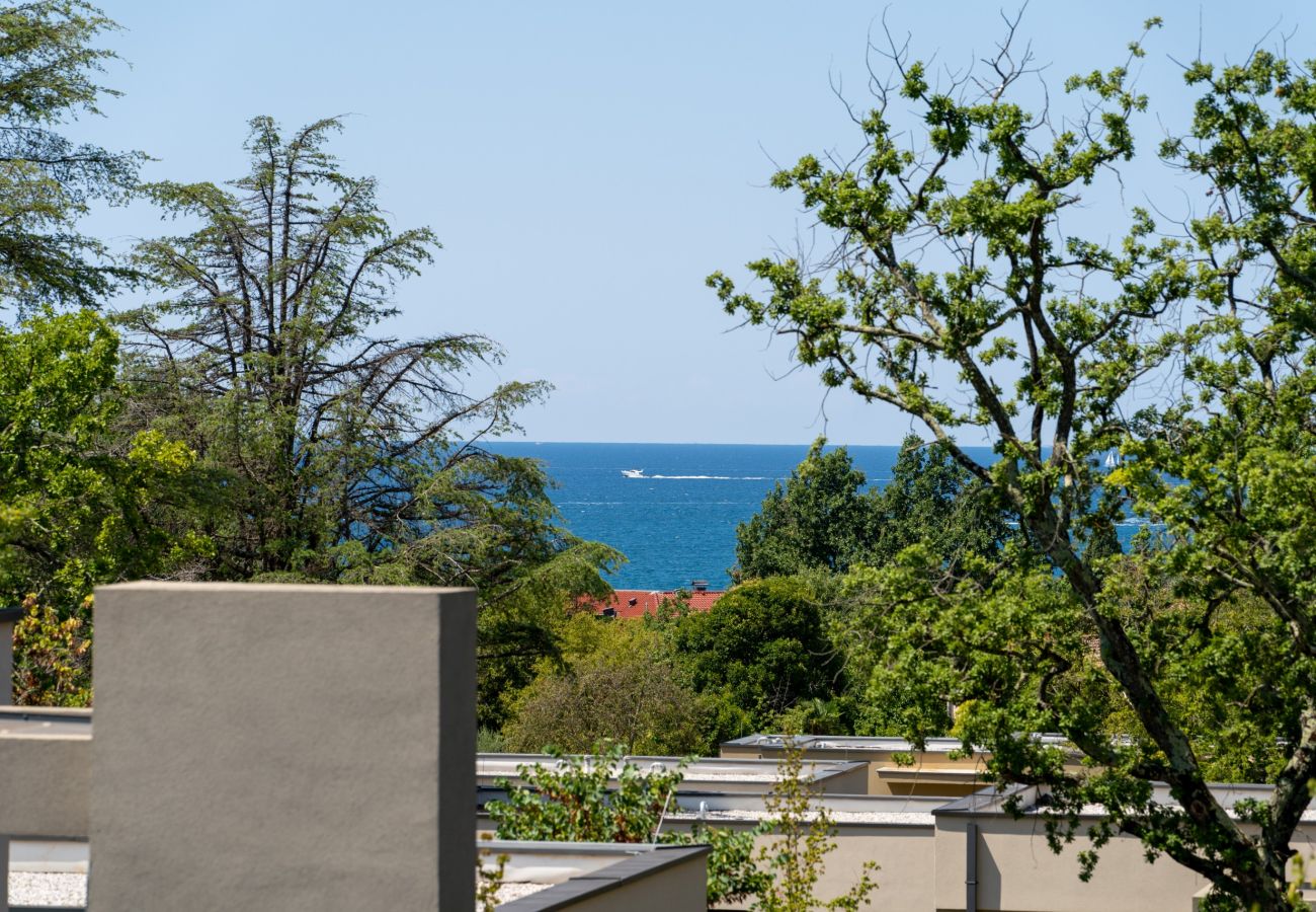 Villa a Porec - Luxury Villa Lionea in Poreč for 10 people with sea view & private pool 