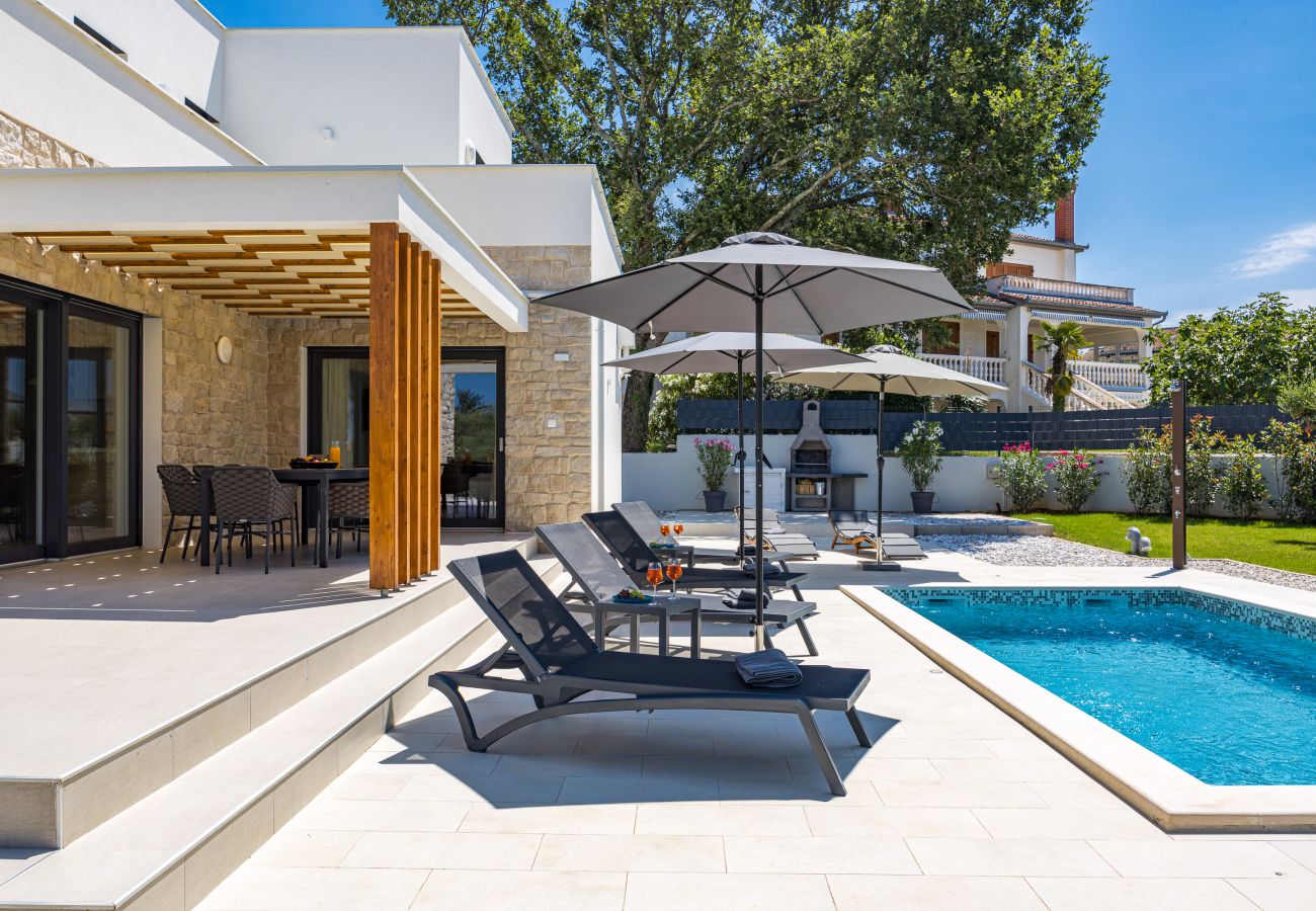 Villa a Marasi - Villa Zanetta pet friendly near Poreč for 8 people with sea view & private pool