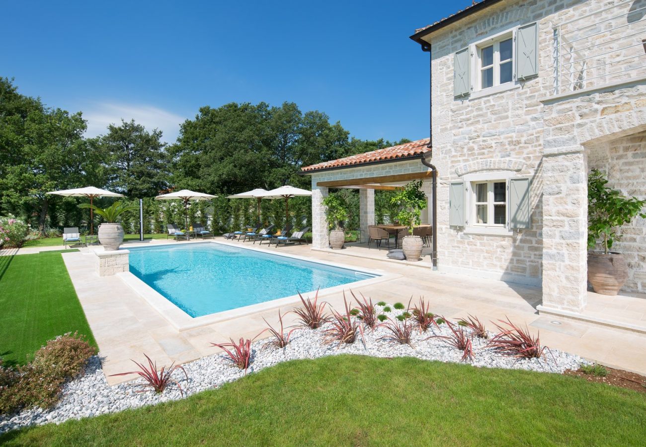 Villa a Ladici - Villa Elena u Ladicima for 8 people with private pool & sports complex in Central Istria