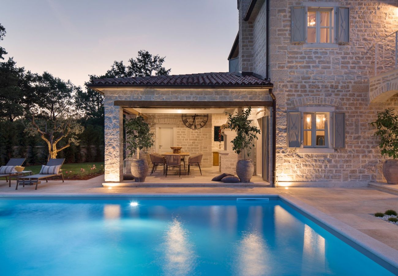 Villa a Ladici - Villa Elena u Ladicima for 8 people with private pool & sports complex in Central Istria