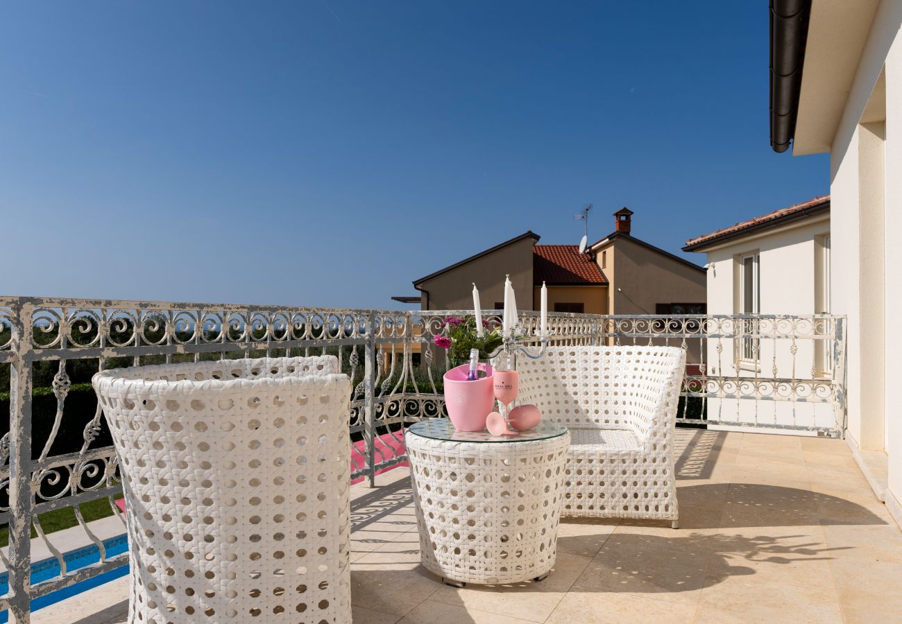 Villa a Labinci - Villa Bincila for 12 people near Poreč with sea view & beautiful garden