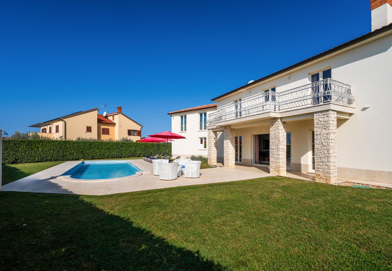 Villa a Labinci - Villa Bincila for 12 people near Poreč with sea view & beautiful garden