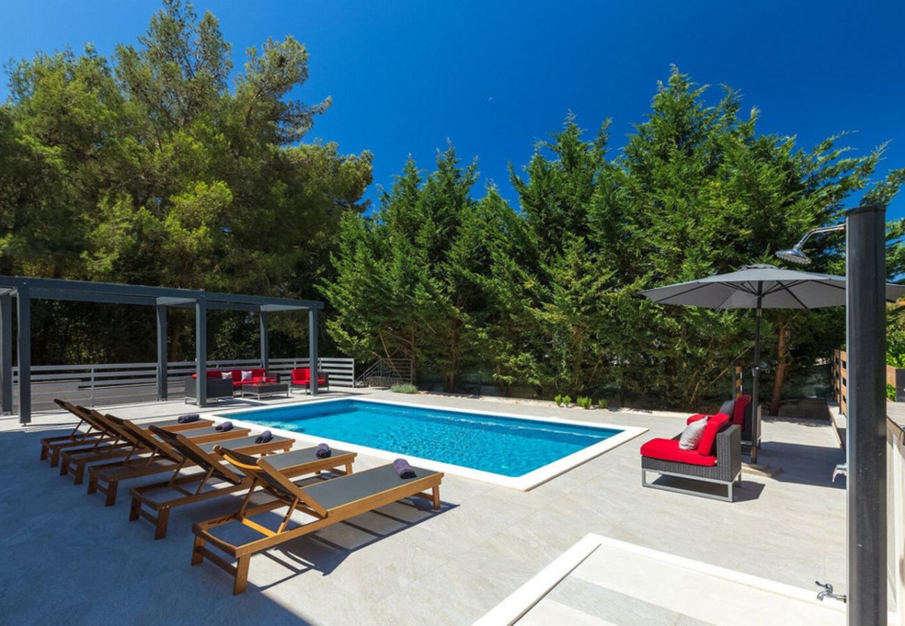 Villa a Banjole - Villa Stribor near Medulin for 8 people with private pool - only 1 km from the beach