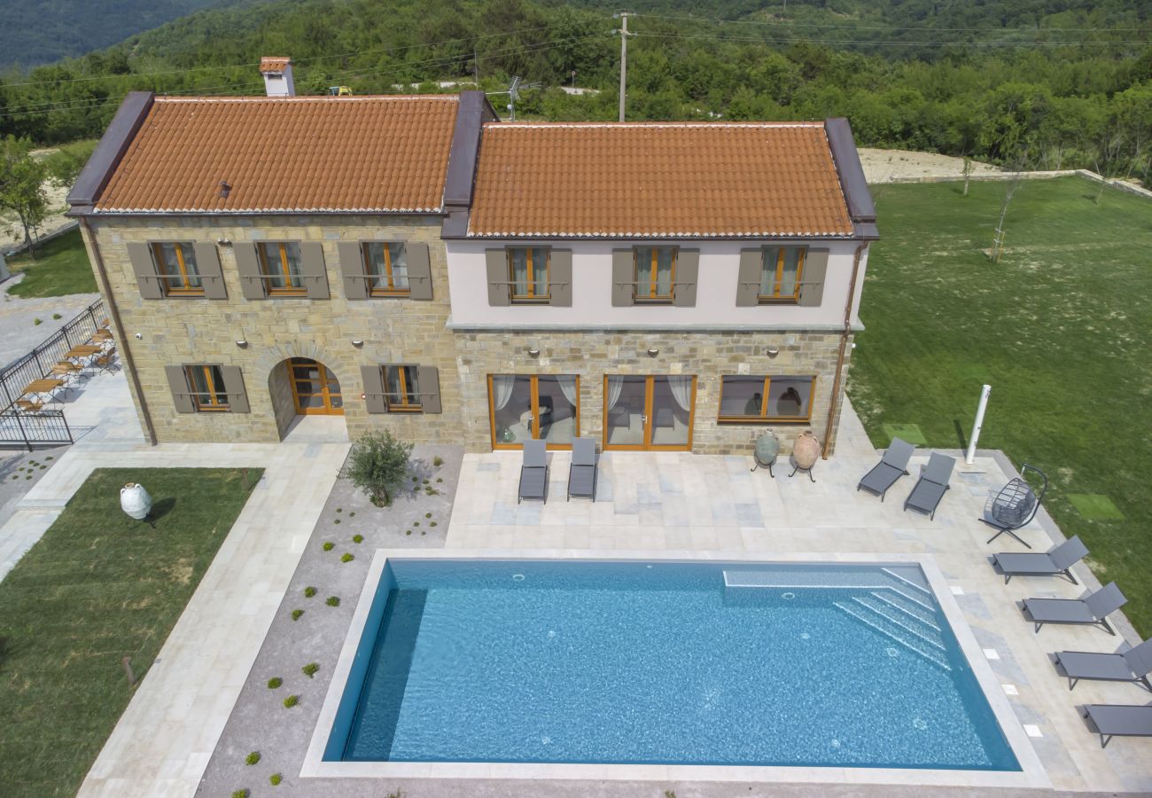 Villa a Kucibreg - Villa Paradiso in Central Istria for 11 people with large garden, sea view & wellness