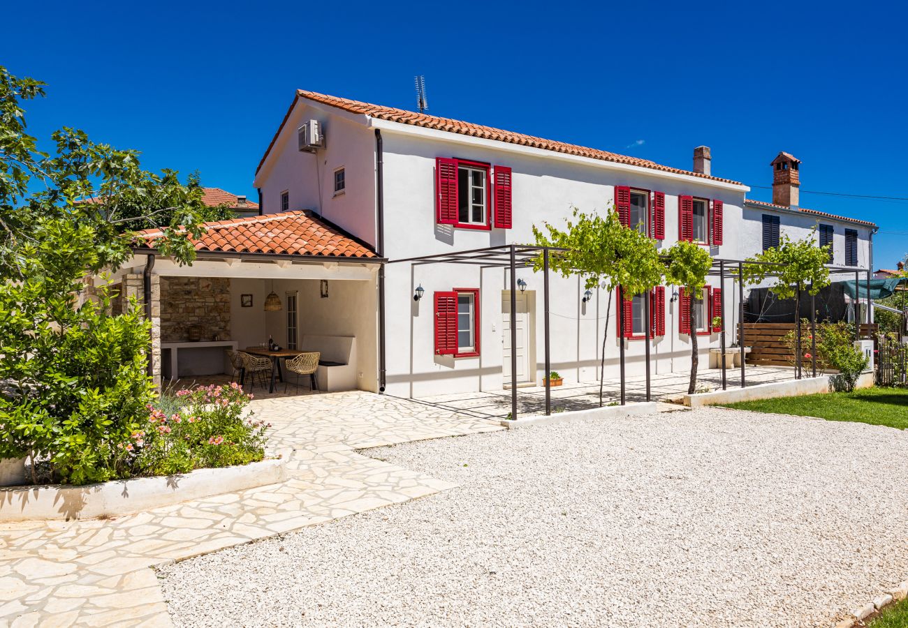 Villa a Peruški - Casa Mirna for 7 people near Pula with sea view & only 2 km from the sea