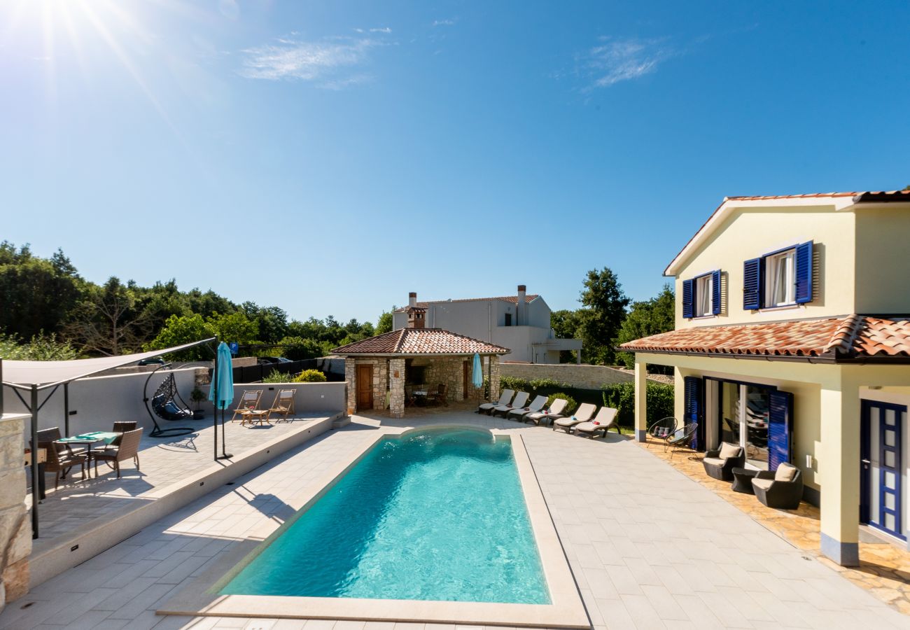 Villa a Kršan - Villa Rose near Labin - Rabac for 4 people with playground and private pool