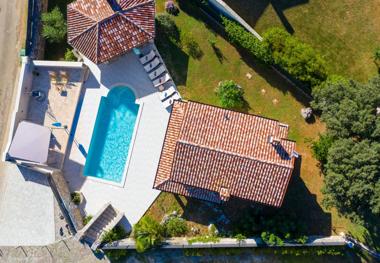 Villa a Kršan - Villa Rose near Labin - Rabac for 4 people with playground and private pool