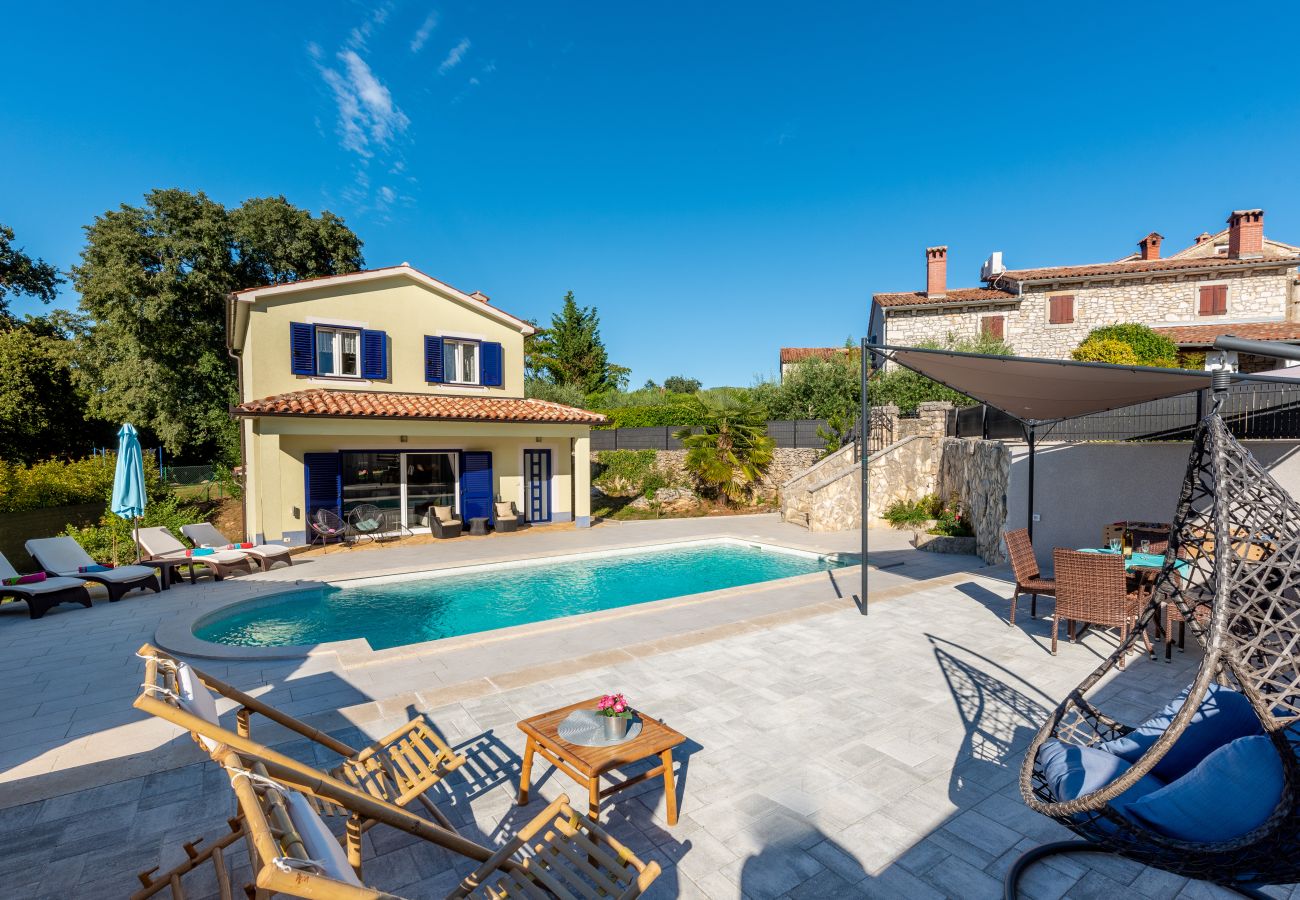 Villa a Kršan - Villa Rose near Labin - Rabac for 4 people with playground and private pool