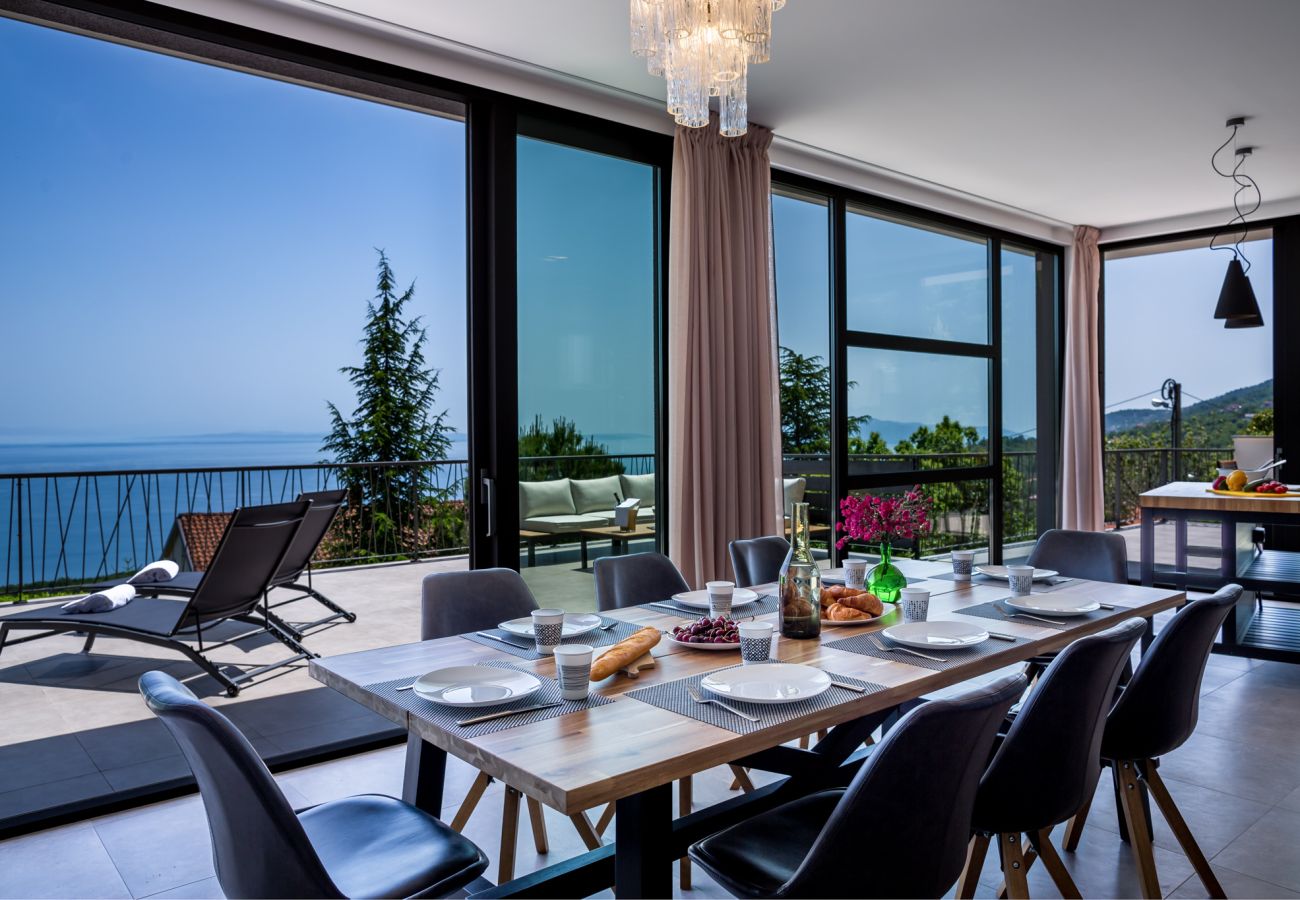 Villa a Opatija - Luxury Villa The View in Opatija for 12 people with incredible sea view & wellness