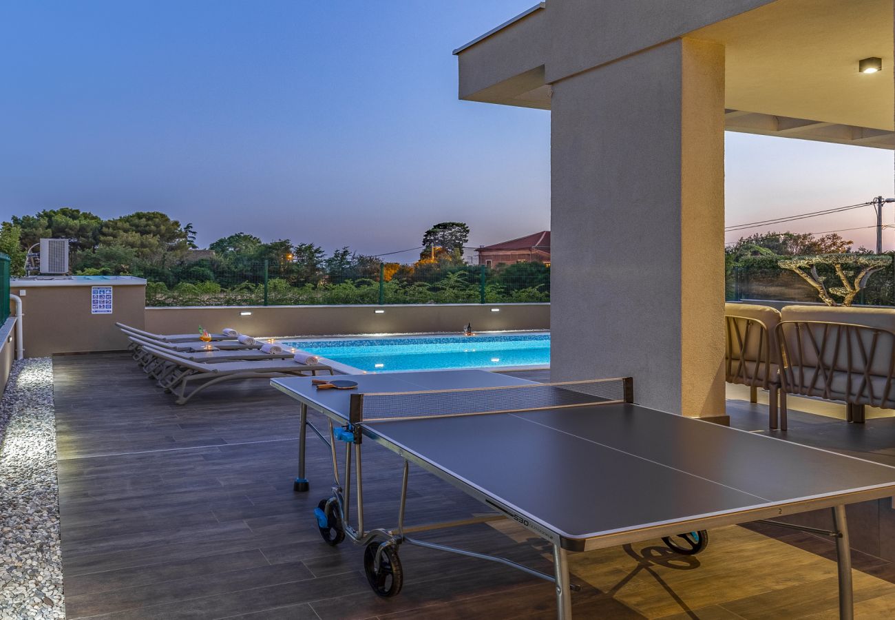 Villa a Pula - Villa Luna & Pia in Pula for 10 people with heated pool 