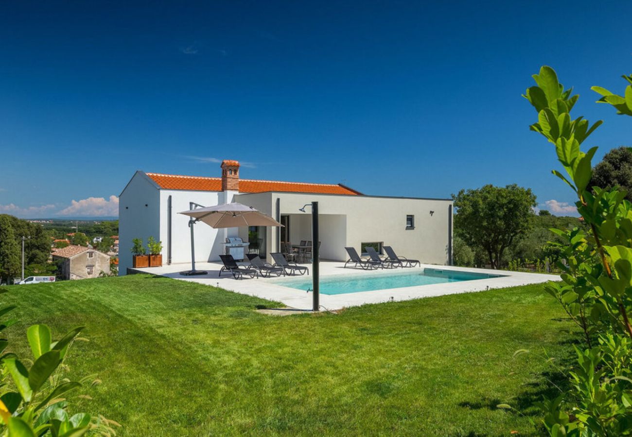 Villa a Vintijan - Villa Lia for 6 people near Pula with children playground and private pool