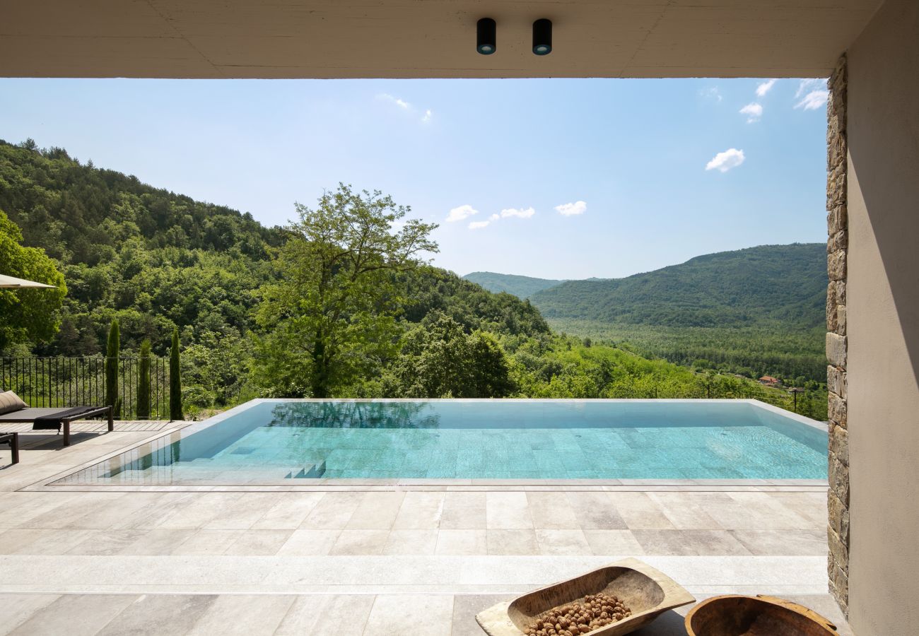 Villa a Livade - Villa Panorama del Tartufo for 6 people in Central Istria with spa & truffle hunting experience