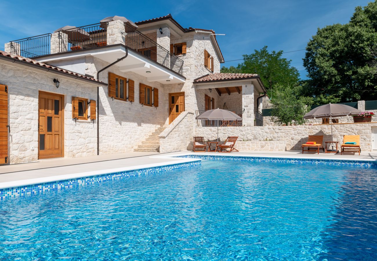 Villa a Šumber - Villa Histra for 7 people in Central Istria - stone house with private pool & playground