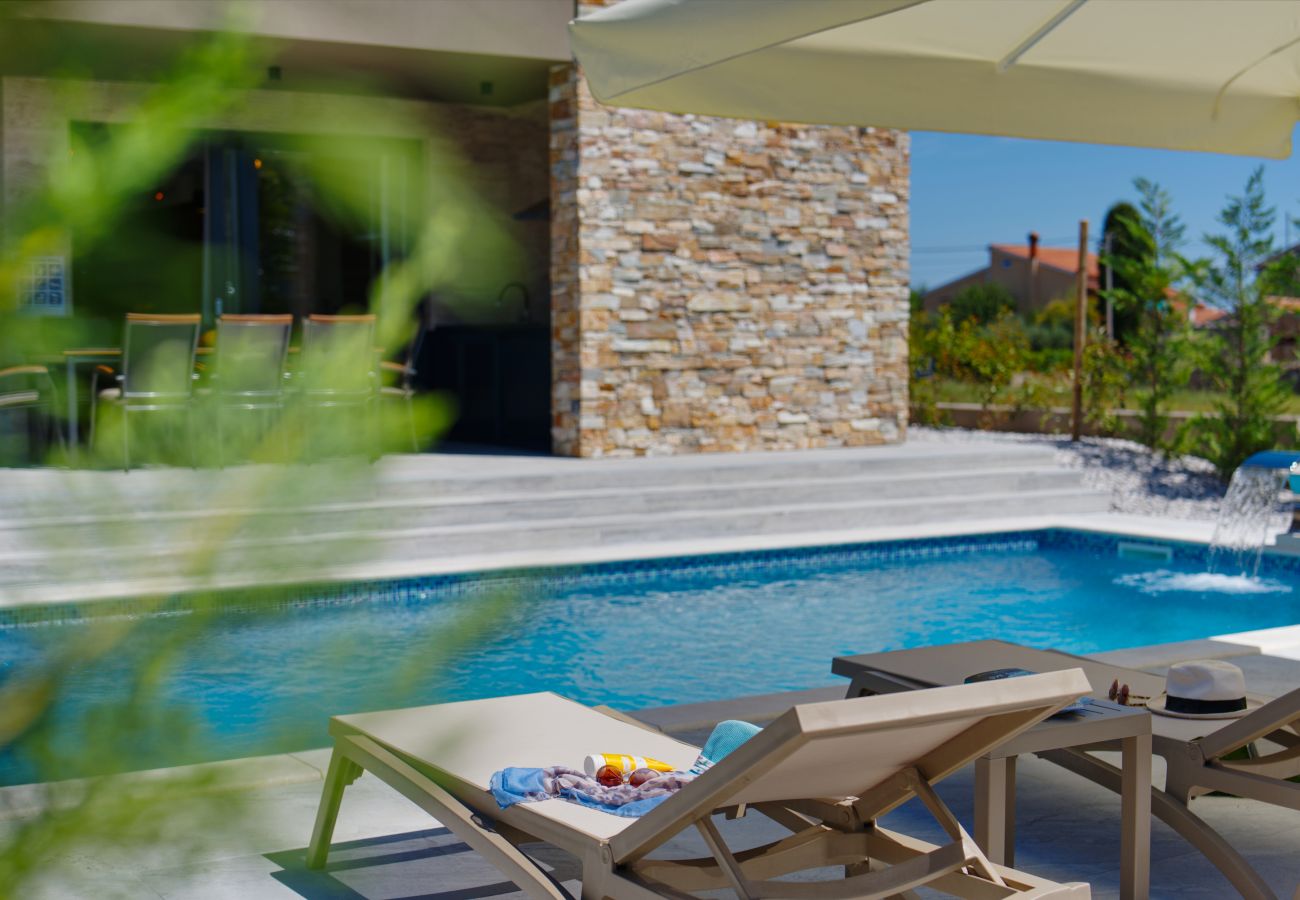 Villa a Marcana - Villa Pieron for 8 people near Pula with heated pool & spa